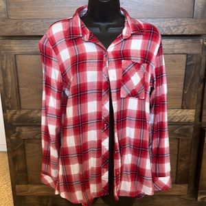 Gap women’s long sleeve, flannel, red plaid, like new size M